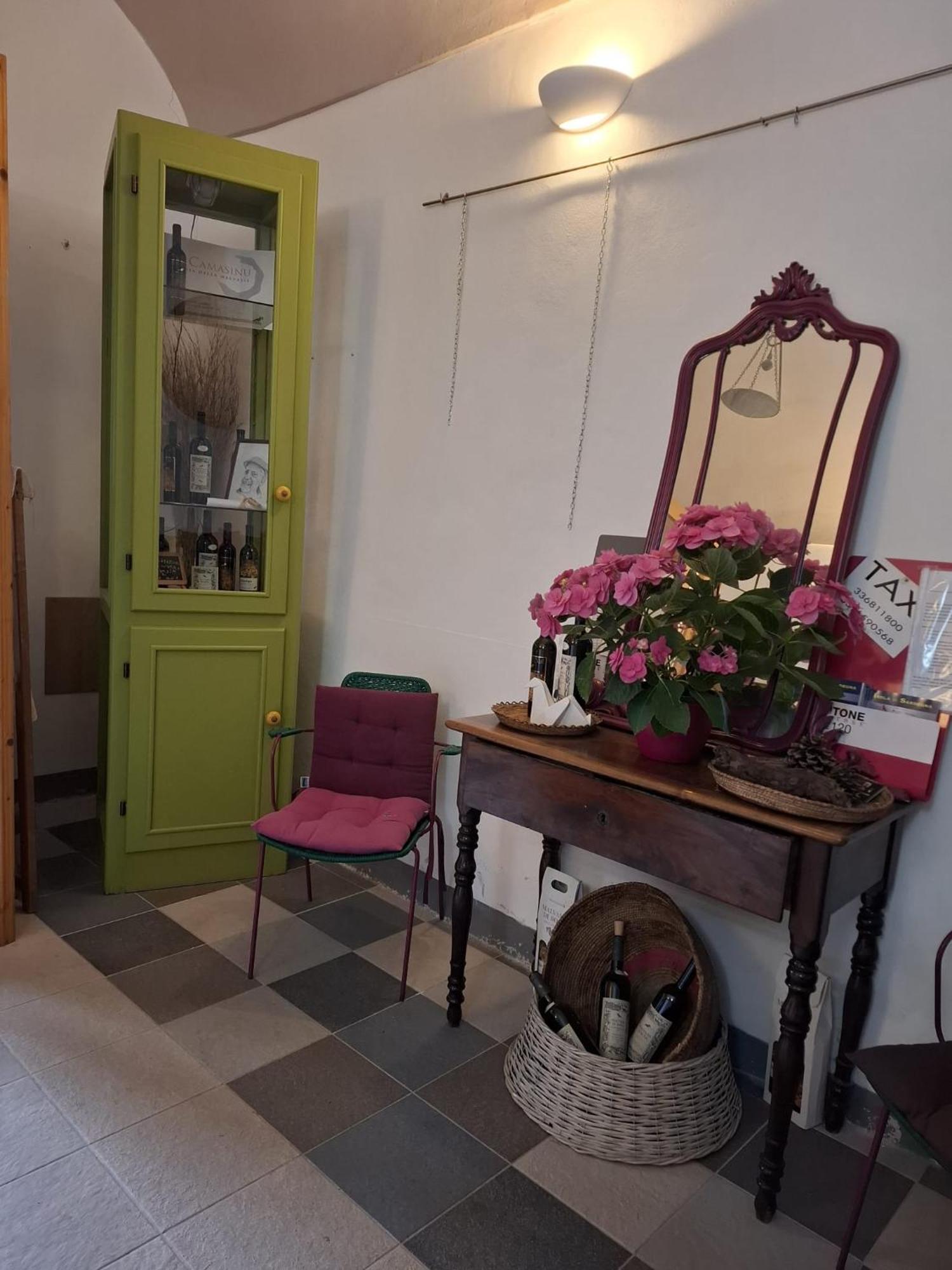Hotel Aghinas Bosa Zewnętrze zdjęcie